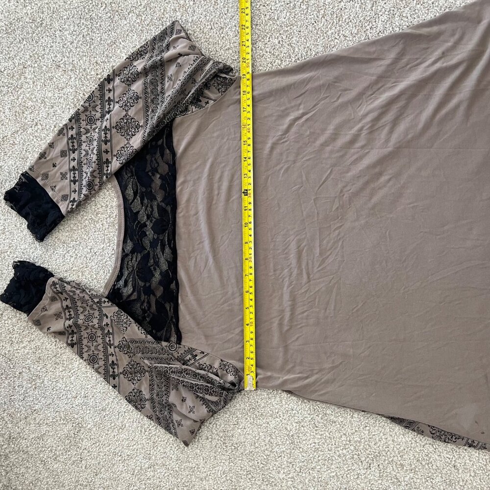 Y2K Whimsygoth Studded Lace Flowy Abstract Black & Brown Long Sleeve Top - Picture 11 of 11
